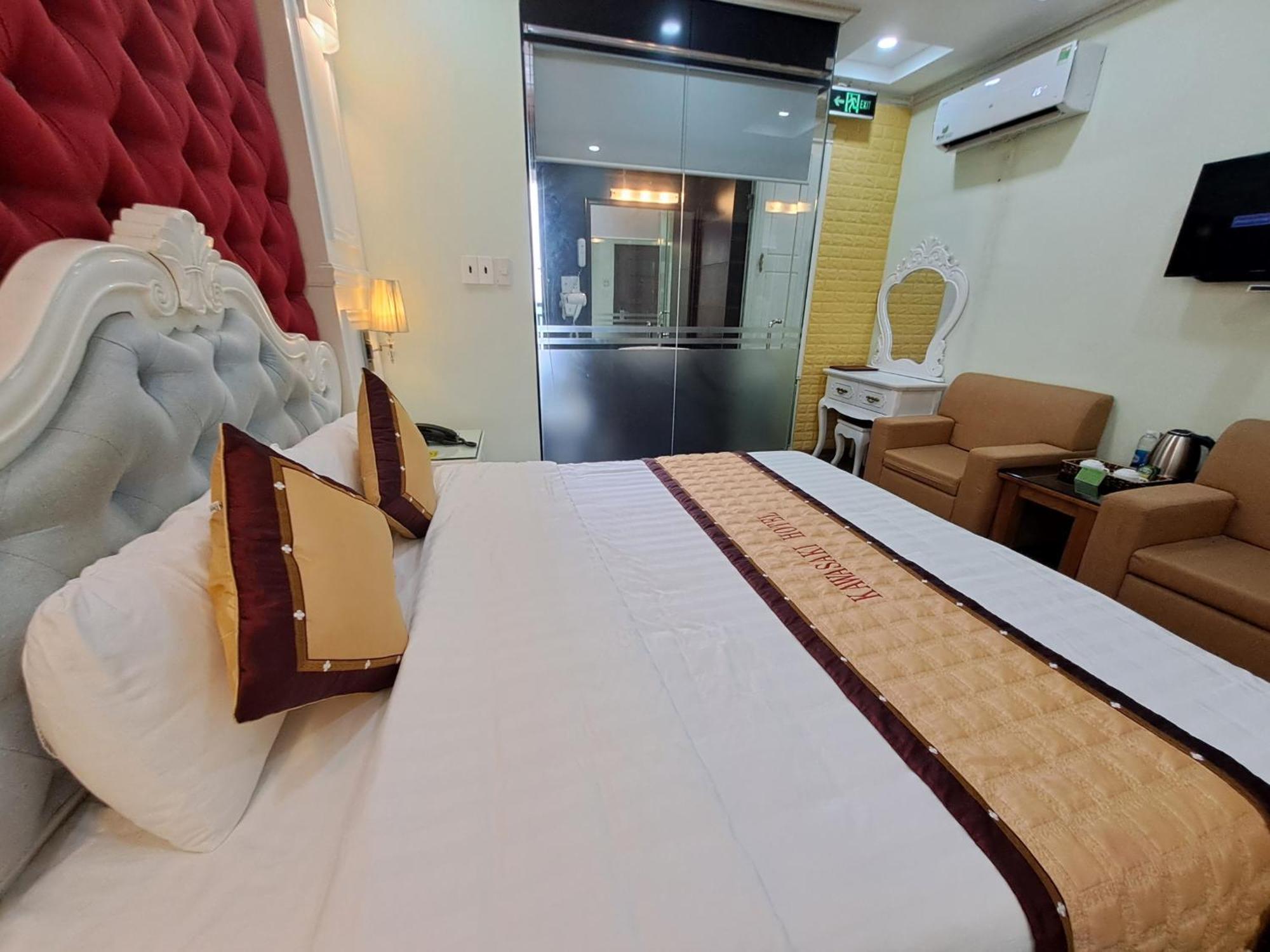 Kawasaki Noi Bai Airport Hotel Rum bild