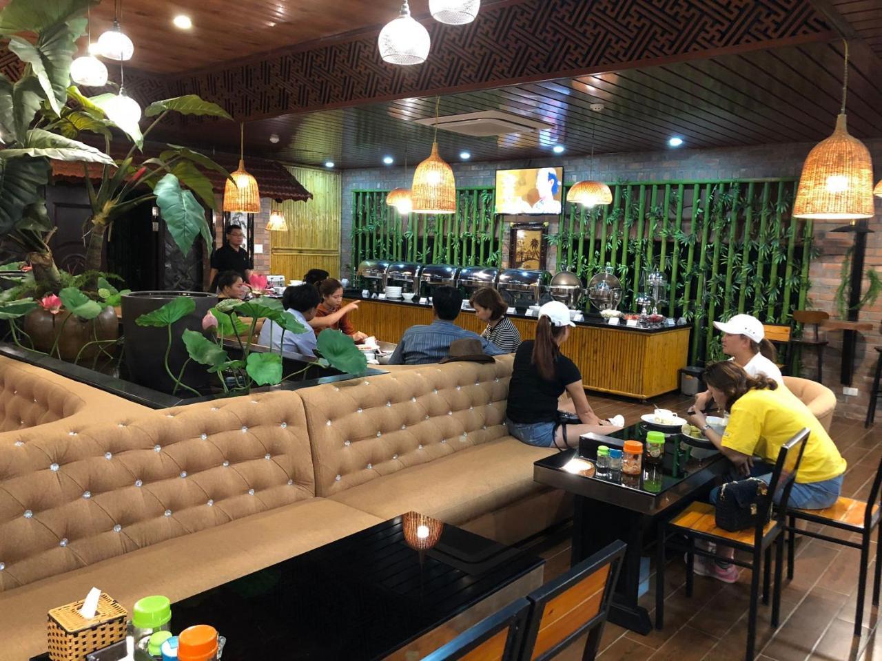 Kawasaki Noi Bai Airport Hotel Exteriör bild